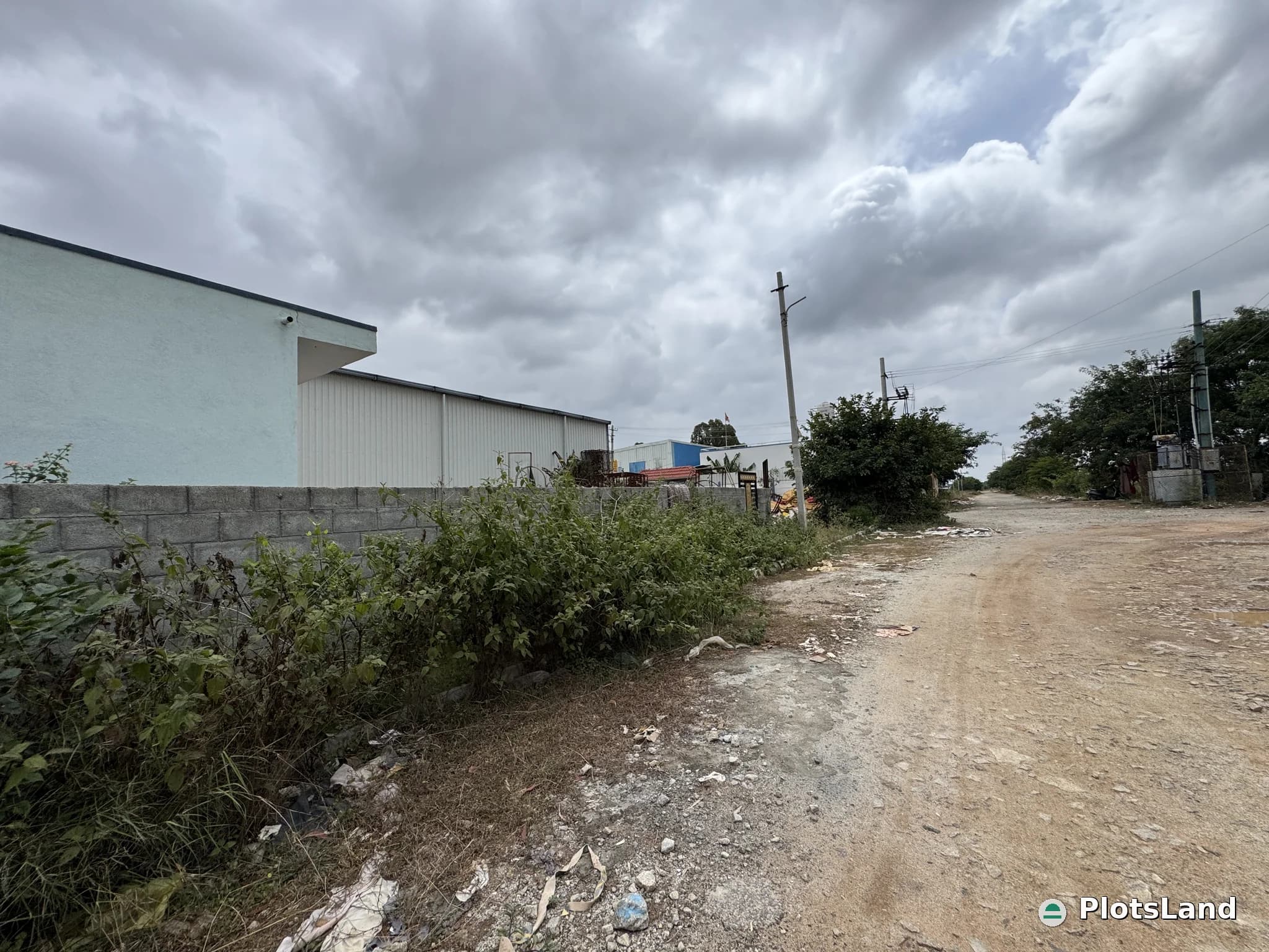     Own a Premium DC Converted Plot in Prestigious Vidhana Soudha Layout. — photo 3