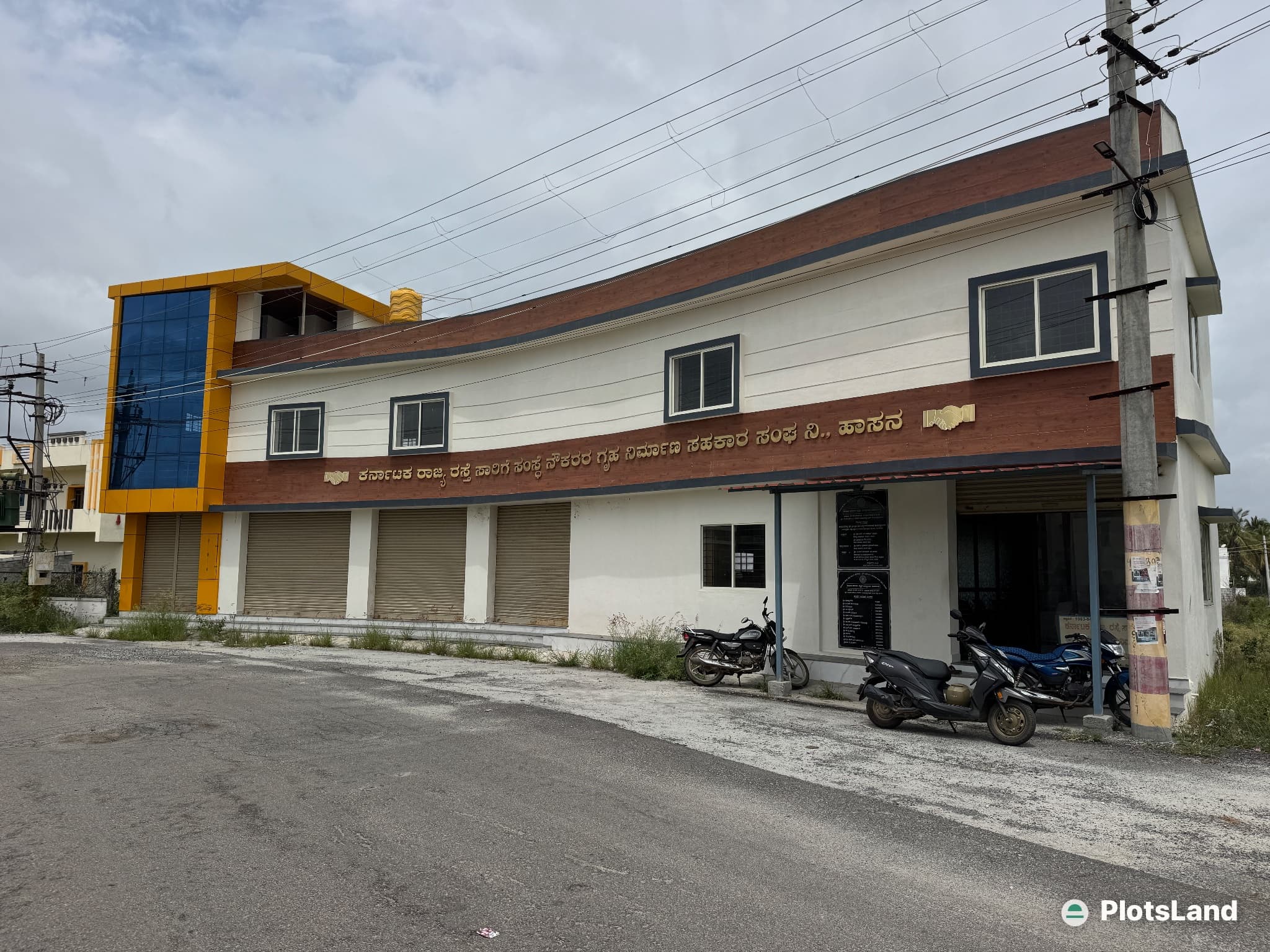     Premium Community. Exceptional Value. Just ₹3,000/Sq.Ft. — photo 2