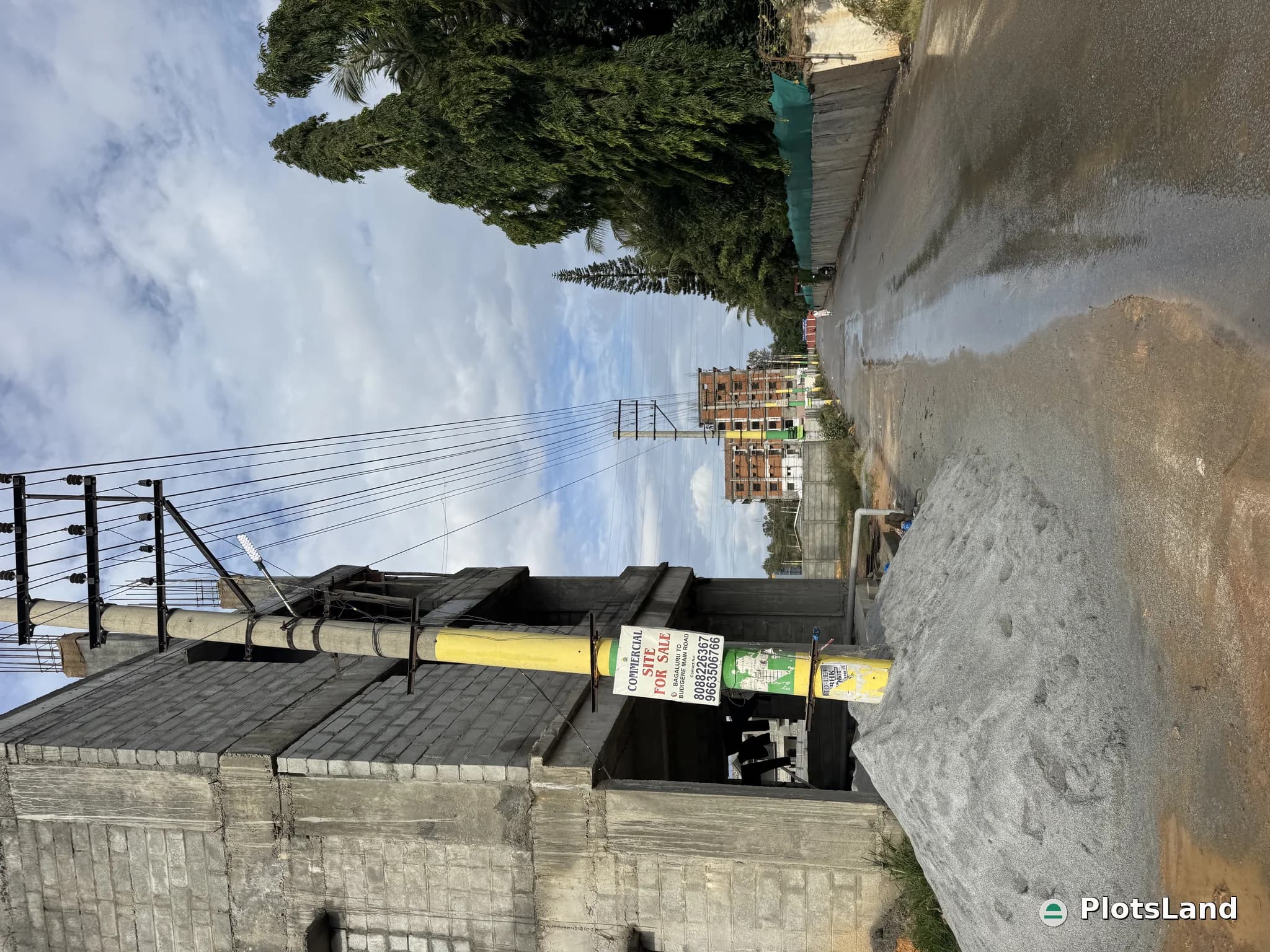     PG Goldmine – Right Opposite Colleges! — photo 2