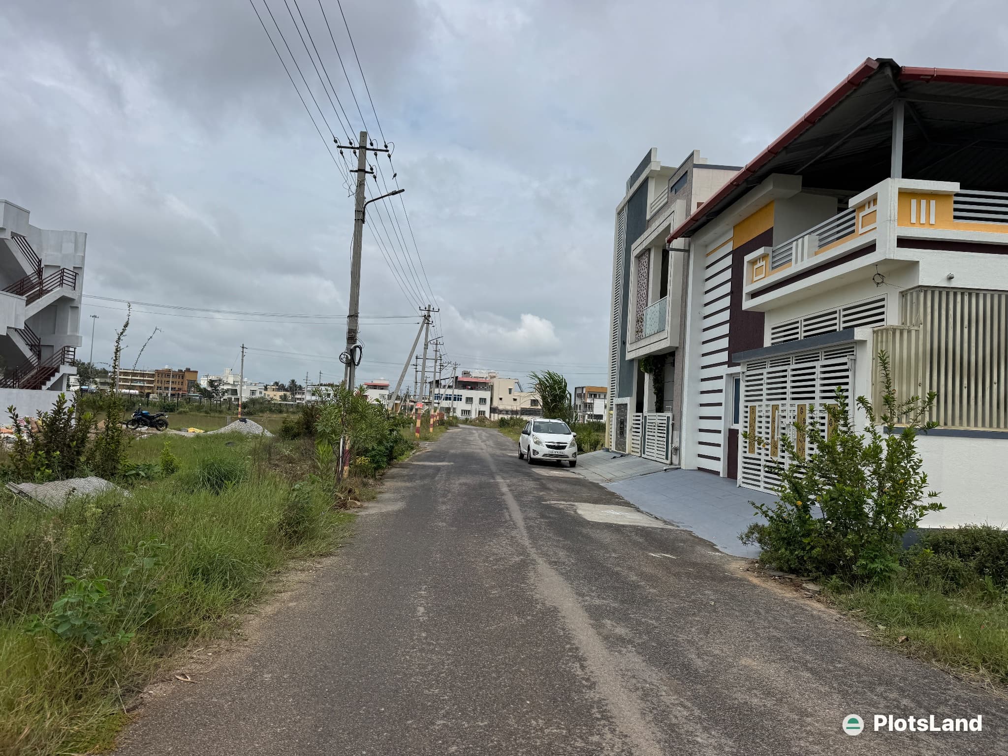     Premium Community. Exceptional Value. Just ₹3,000/Sq.Ft. — photo 5