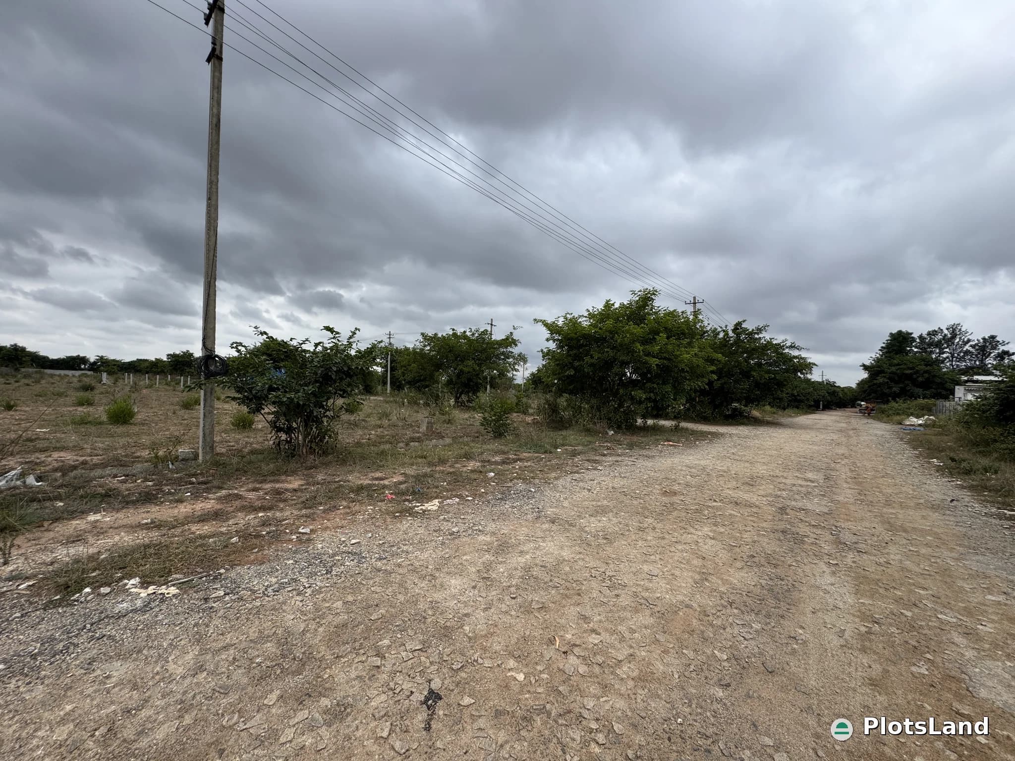     Own a Premium DC Converted Plot in Prestigious Vidhana Soudha Layout. — photo 4