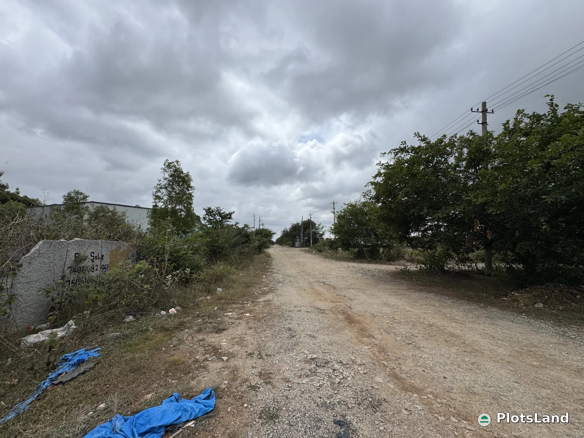     Own a Premium DC Converted Plot in Prestigious Vidhana Soudha Layout. — photo 2