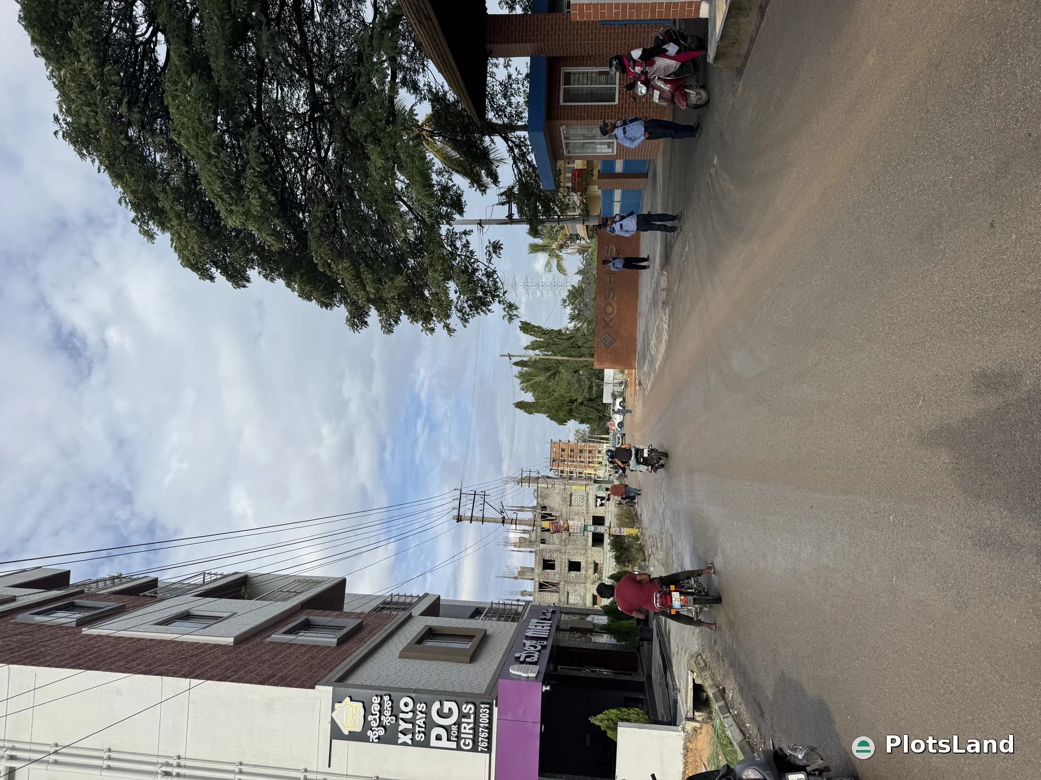    PG Goldmine – Right Opposite Colleges!